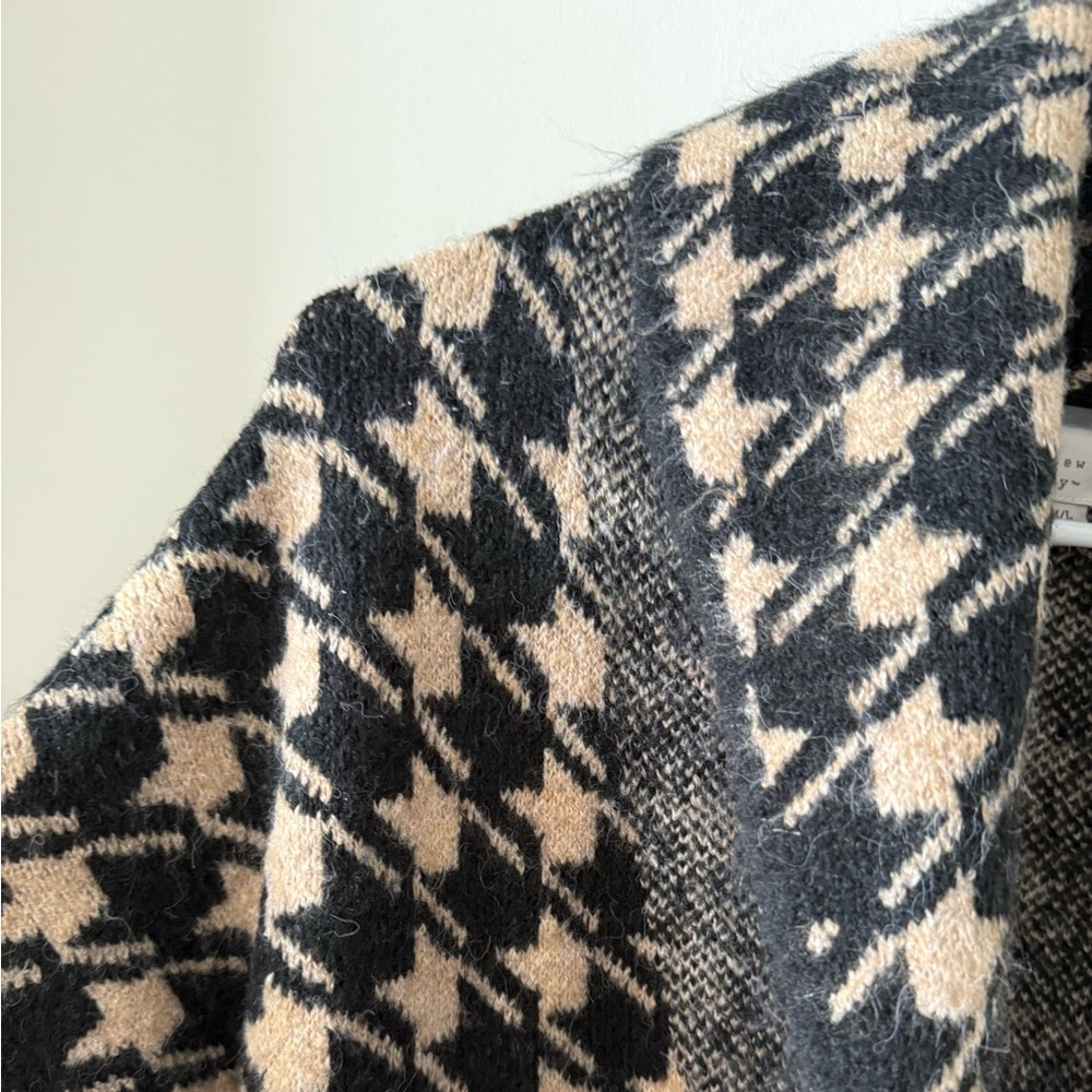 Like New A New Day Jacquard Coatigan Sweater - Picture 6 of 10
